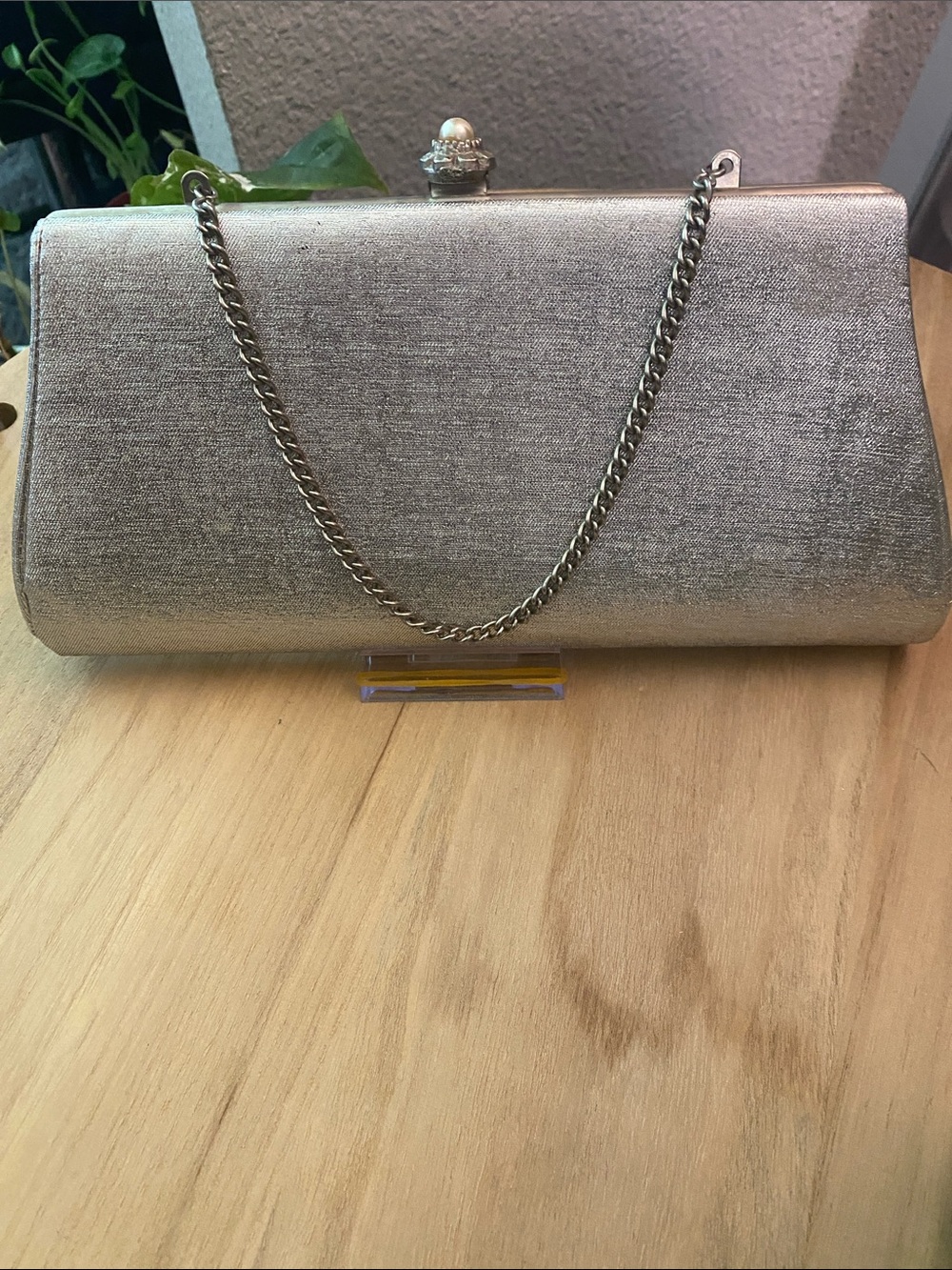 Antique Metallic Pearl-Clasp Evening Clutch - Silver